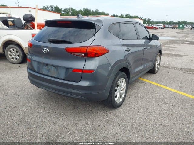 2021 HYUNDAI TUCSON SE 4