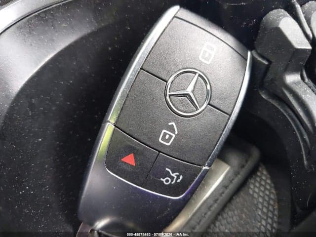2023 MERCEDES-BENZ GLB 250 4MATIC 11