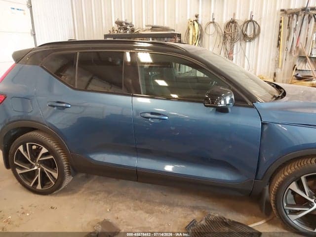 2019 VOLVO XC40 T5 R-DESIGN 13