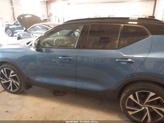 2019 VOLVO XC40 T5 R-DESIGN 14