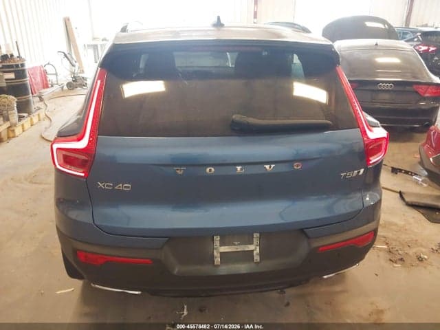 2019 VOLVO XC40 T5 R-DESIGN 16