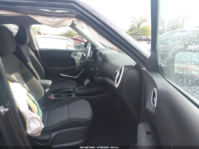 2022 KIA SOUL LX 5
