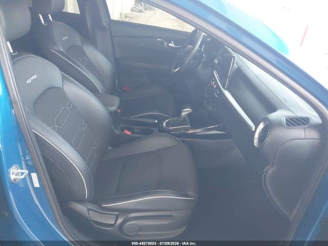 2022 KIA FORTE GT-LINE 5