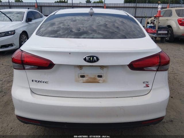 2017 KIA FORTE EX 17