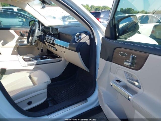 2020 MERCEDES-BENZ GLB 250 4MATIC 5