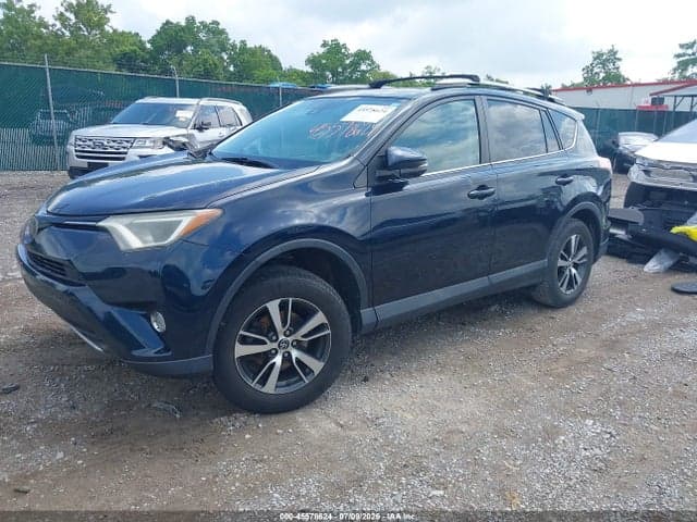 2017 TOYOTA RAV4 XLE 2