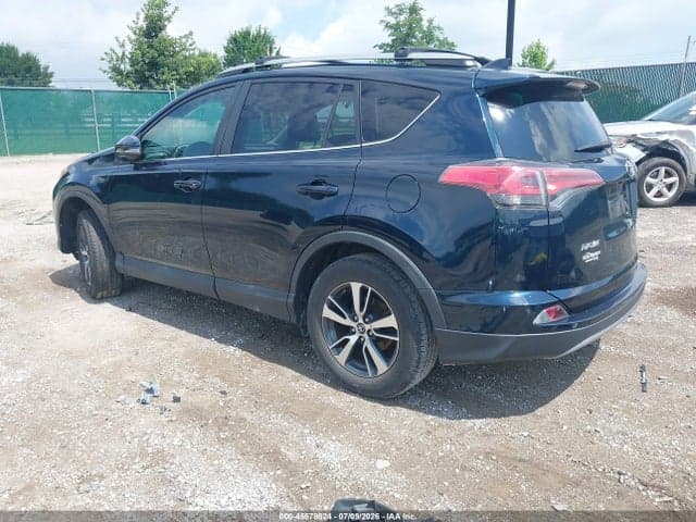 2017 TOYOTA RAV4 XLE 3