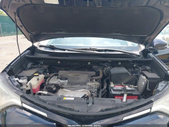 2017 TOYOTA RAV4 XLE 10