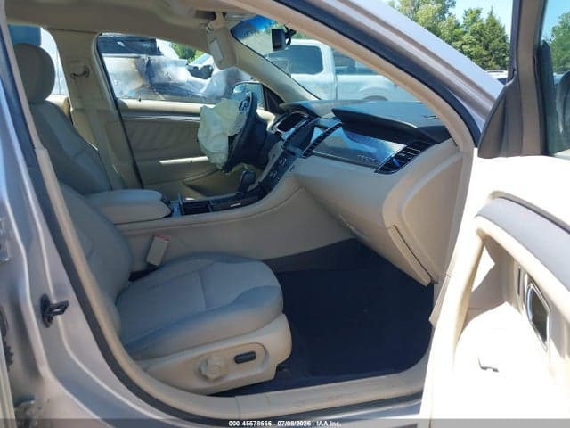 2017 FORD TAURUS SEL 5