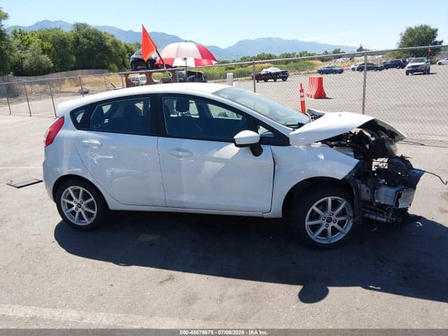 2019 FORD FIESTA SE 14