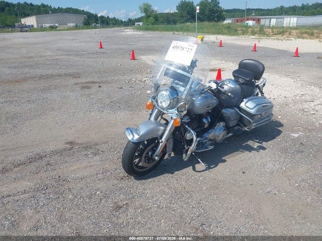 2019 HARLEY-DAVIDSON FLHR 2