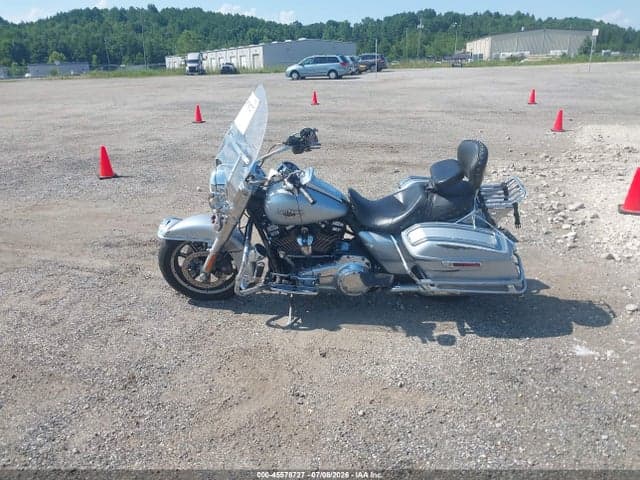 2019 HARLEY-DAVIDSON FLHR 12