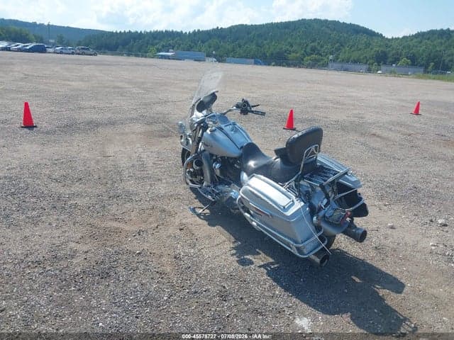 2019 HARLEY-DAVIDSON FLHR 3