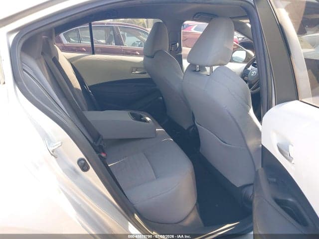 2020 TOYOTA COROLLA SE 8
