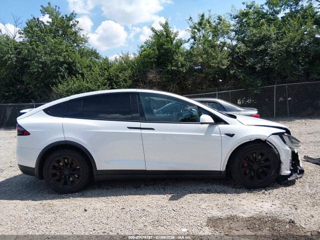 2017 TESLA MODEL X 14