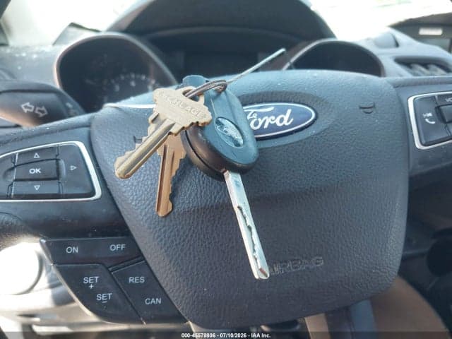 2017 FORD ESCAPE S 11