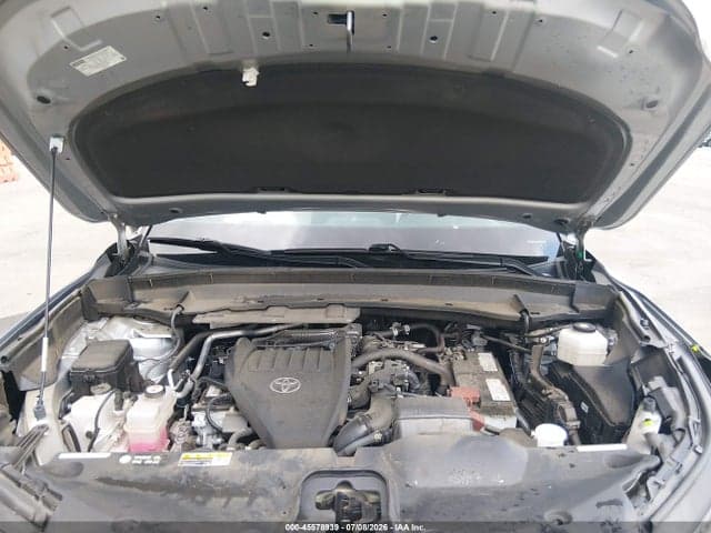 2025 TOYOTA GRAND HIGHLANDER XLE 10