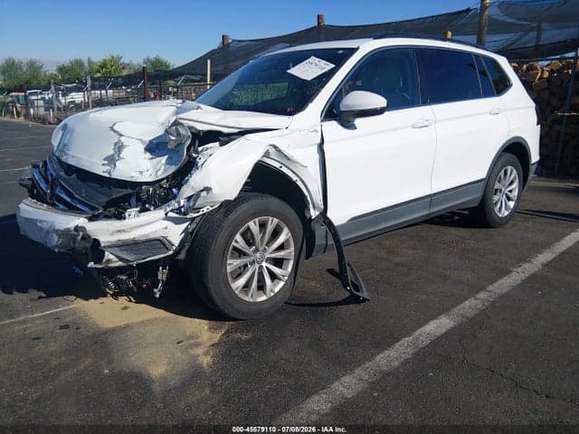 2018 VOLKSWAGEN TIGUAN 2.0T SE/2.0T SEL 2