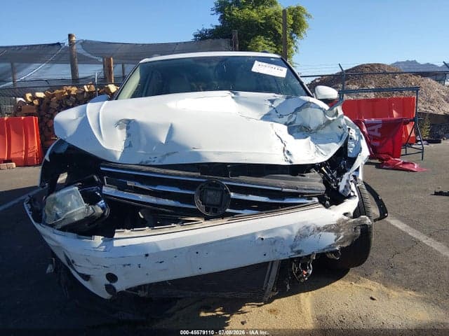 2018 VOLKSWAGEN TIGUAN 2.0T SE/2.0T SEL 11