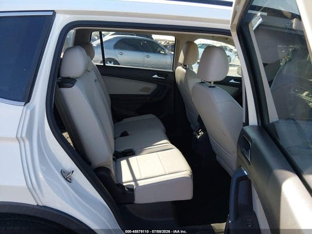 2018 VOLKSWAGEN TIGUAN 2.0T SE/2.0T SEL 8