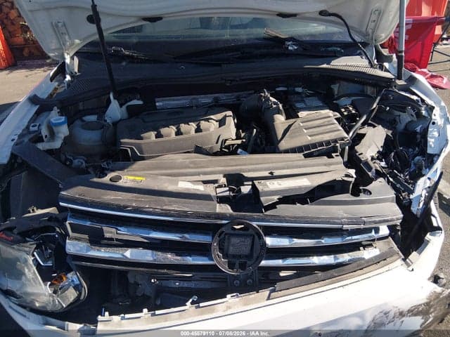 2018 VOLKSWAGEN TIGUAN 2.0T SE/2.0T SEL 10