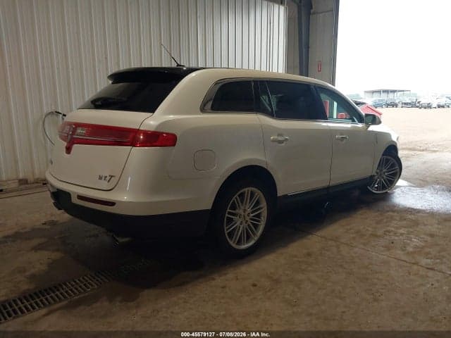 2019 LINCOLN MKT RESERVE 4