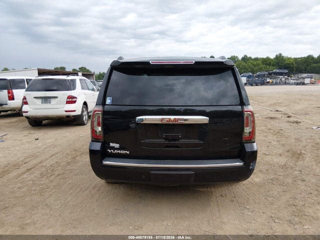 2017 GMC YUKON DENALI 17