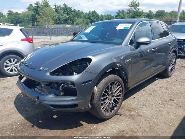 2022 PORSCHE CAYENNE E-HYBRID PLATINUM EDITION 2