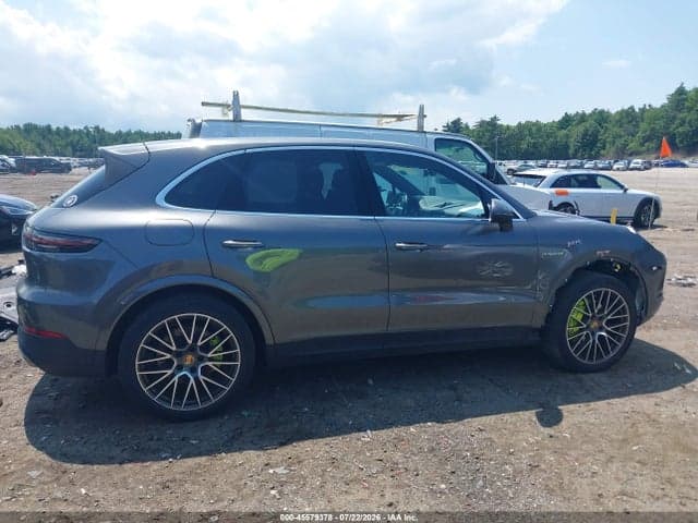 2022 PORSCHE CAYENNE E-HYBRID PLATINUM EDITION 14