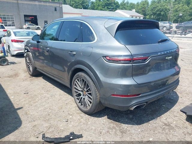2022 PORSCHE CAYENNE E-HYBRID PLATINUM EDITION 3