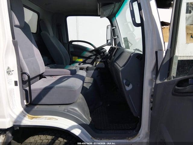 2017 ISUZU NQR DSL REG AT