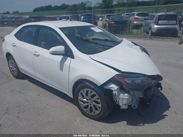 2017 TOYOTA COROLLA LE 1