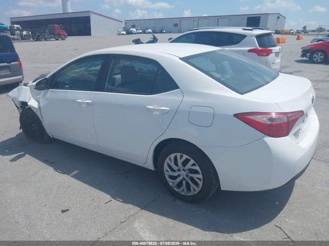 2017 TOYOTA COROLLA LE 3