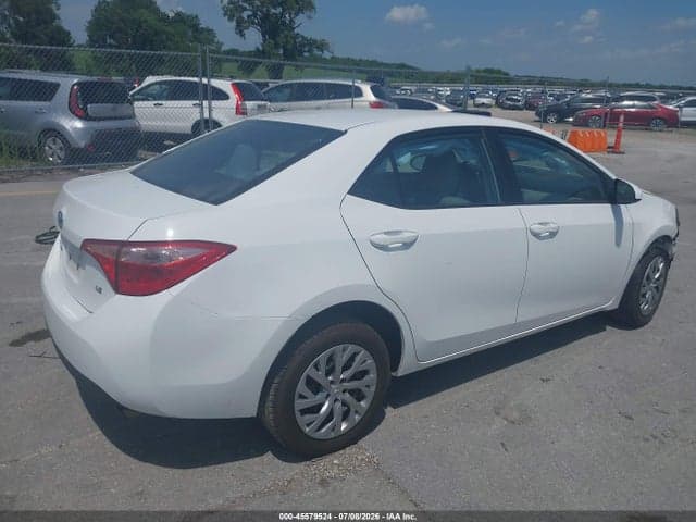 2017 TOYOTA COROLLA LE 4