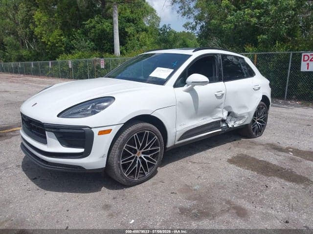 2026 PORSCHE MACAN T 2