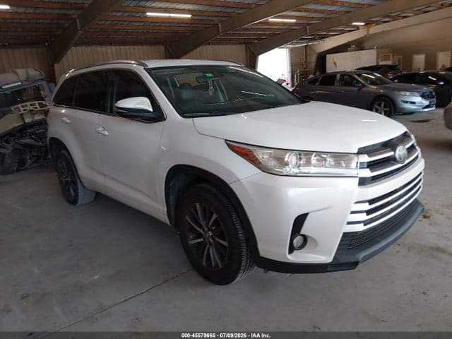 2017 TOYOTA HIGHLANDER XLE 1