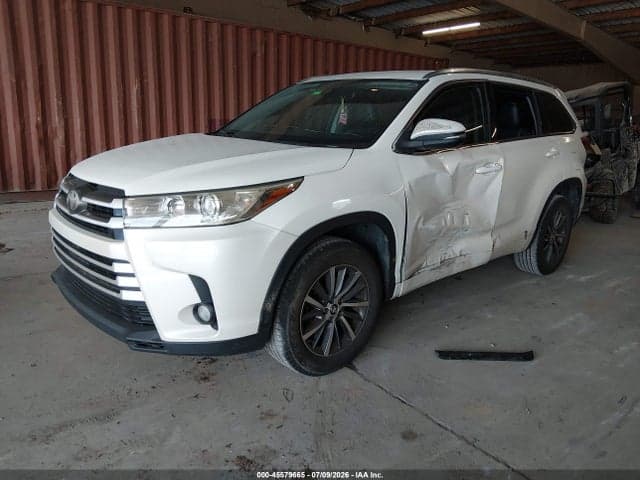 2017 TOYOTA HIGHLANDER XLE 2
