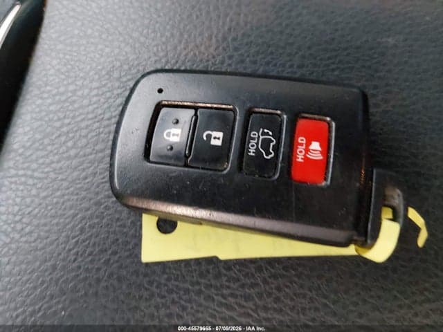 2017 TOYOTA HIGHLANDER XLE 11
