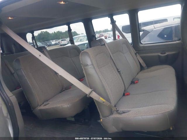 2019 CHEVROLET EXPRESS 3500 LS 8