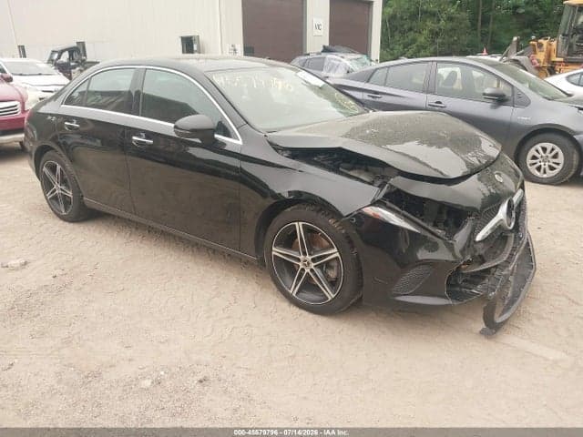 2021 MERCEDES-BENZ A 220 4MATIC - 1