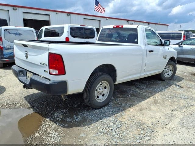 2019 RAM 1500 CLASSIC 4