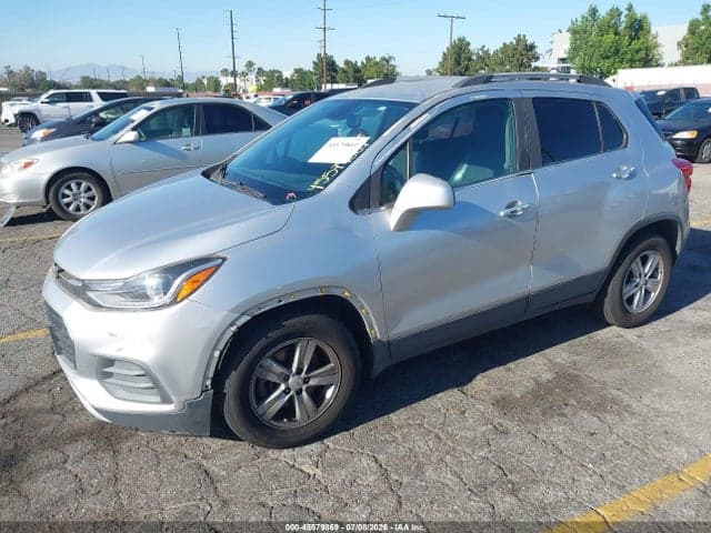 2020 CHEVROLET TRAX FWD LT 2