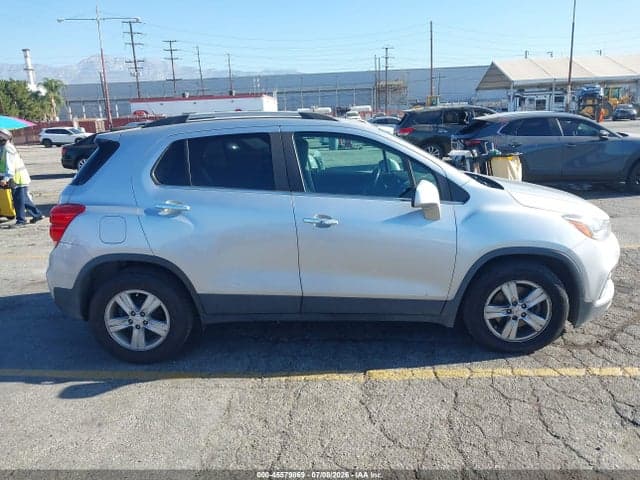 2020 CHEVROLET TRAX FWD LT 13