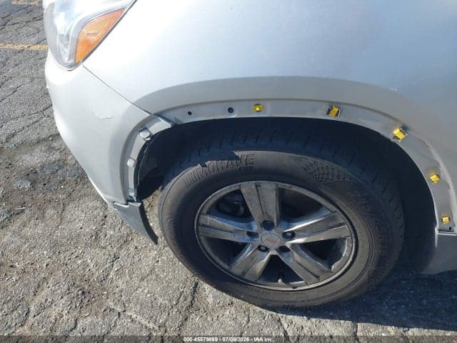 2020 CHEVROLET TRAX FWD LT 17