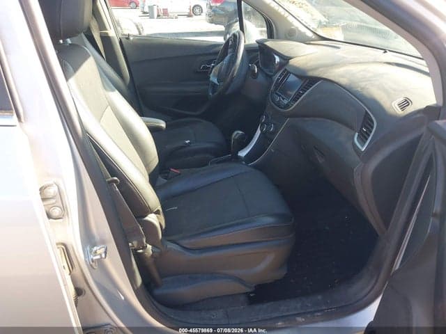 2020 CHEVROLET TRAX FWD LT 5