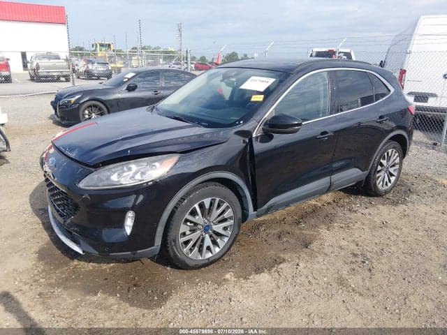 2020 FORD ESCAPE TITANIUM 2