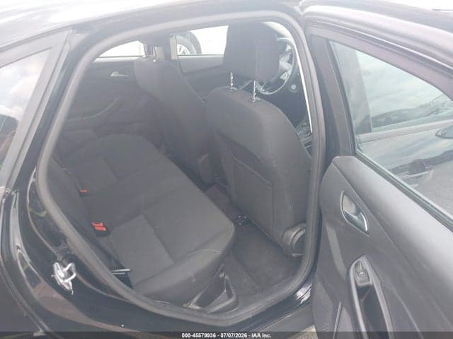 2018 FORD FOCUS SE 8