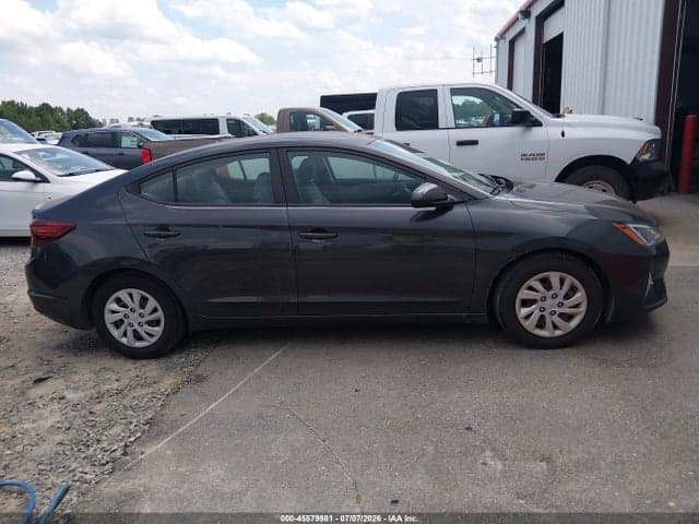 2020 HYUNDAI ELANTRA SE 13