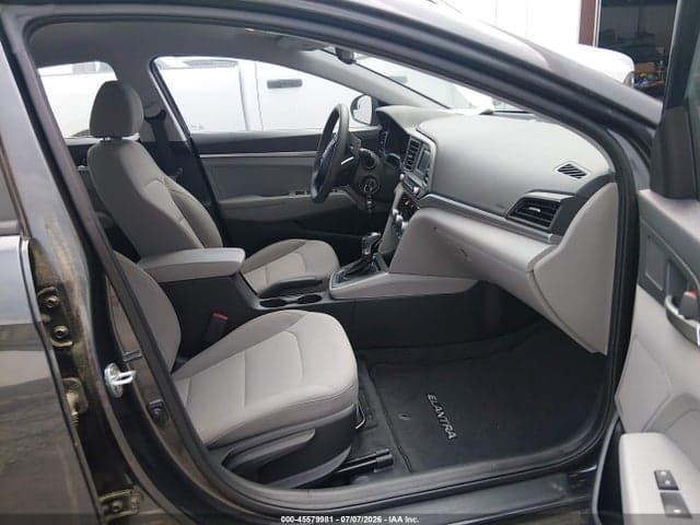 2020 HYUNDAI ELANTRA SE 5
