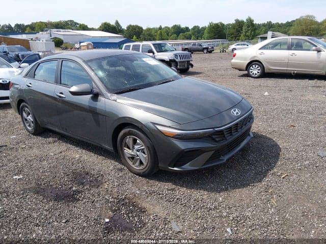 2025 HYUNDAI ELANTRA SE - 1